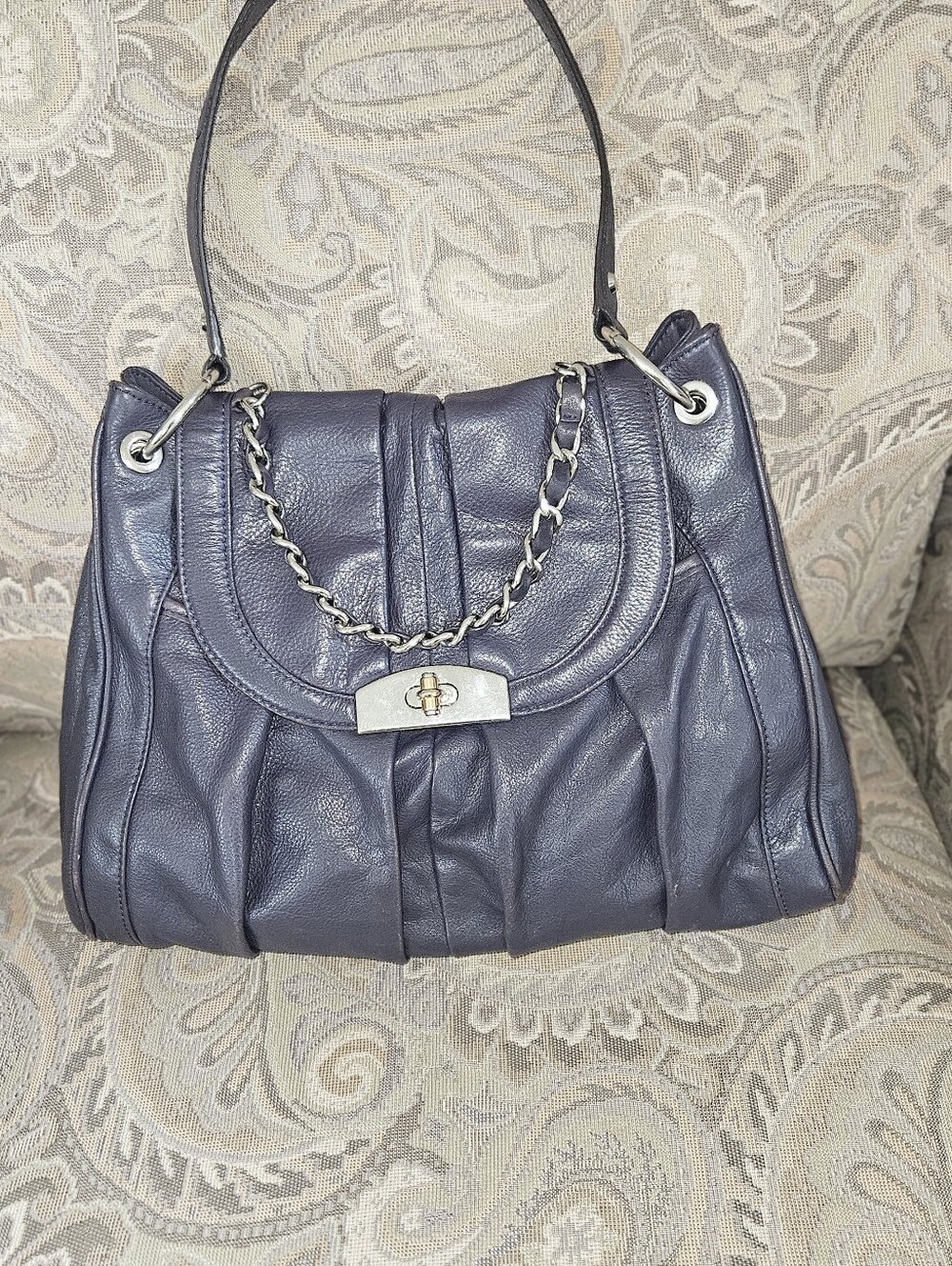 B MAKOWSKY Large Purple Leather Shoulder Bag Purse